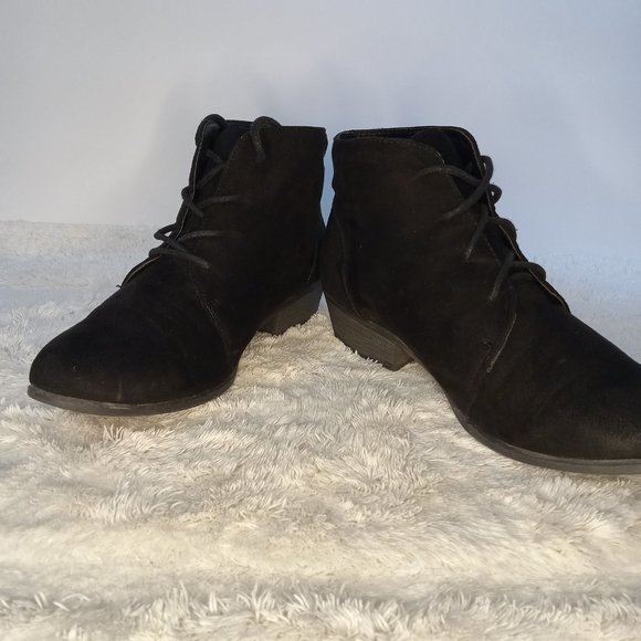Taylor Chic Booties - Picture 9 of 11